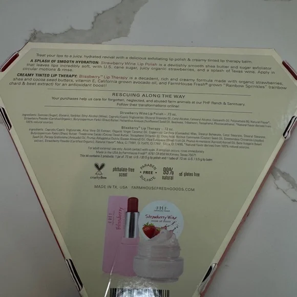 NWT Farmhouse Fresh 2 Step Lip Kit Strawberry Wine Luscious NEW IN BOX | Sealed - Picture 4 of 4